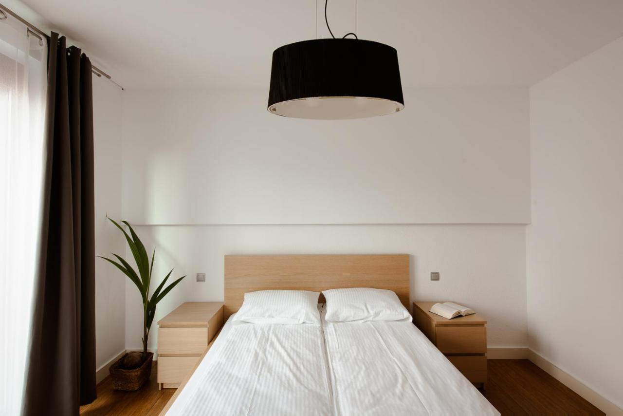 Spacious Apartment Close To Main Station / Galeria Krakowska Buitenkant foto