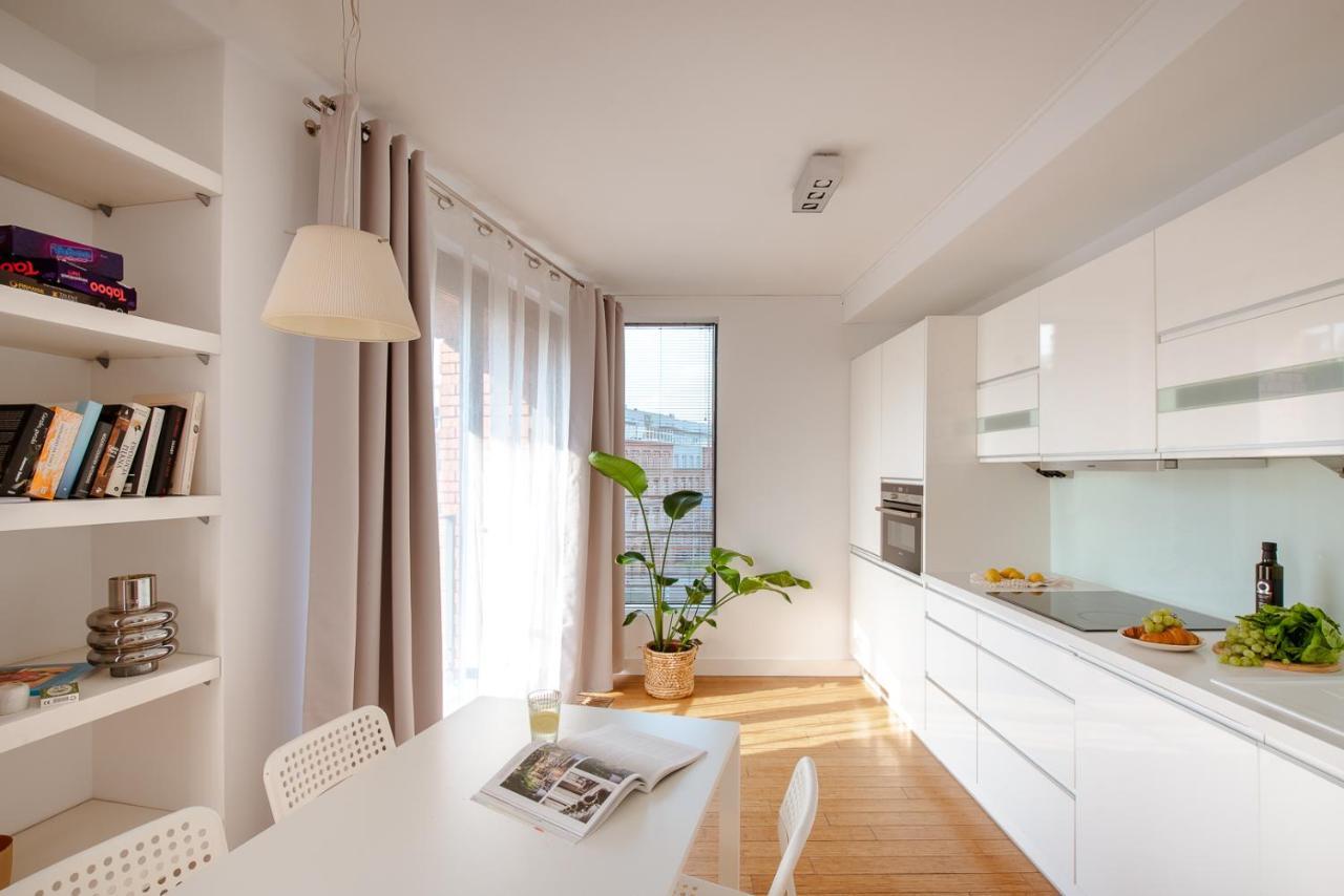 Spacious Apartment Close To Main Station / Galeria Krakowska Buitenkant foto