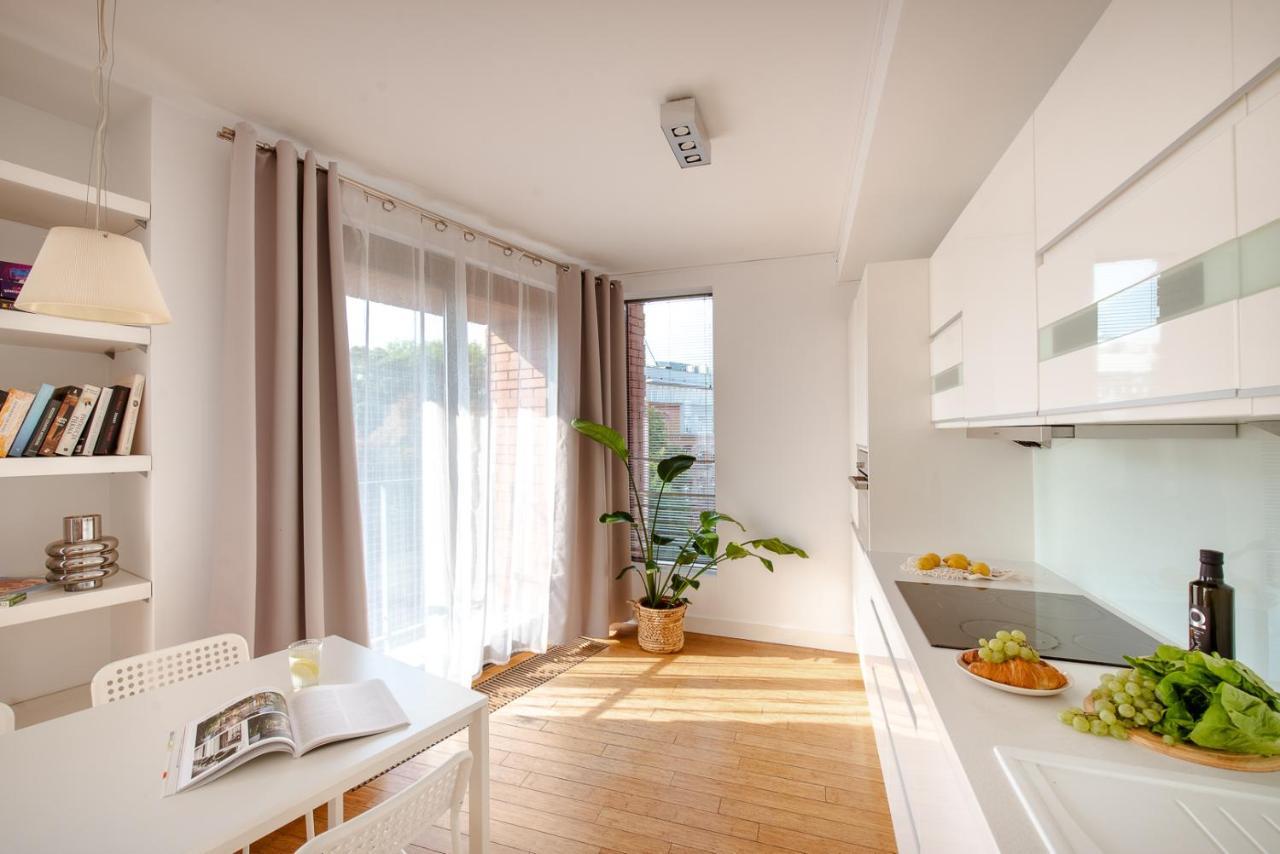 Spacious Apartment Close To Main Station / Galeria Krakowska Buitenkant foto